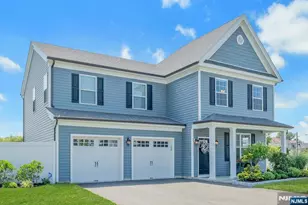 10 Bares Ct, Little Ferry, NJ 07643 - Photo 2
