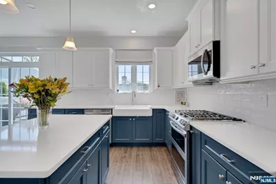 10 Bares Court, Little Ferry, NJ 07643 - Photo 12