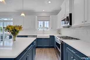 10 Bares Ct, Little Ferry, NJ 07643 - Photo 12