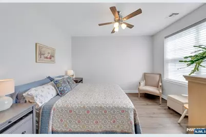 10 Bares Court, Little Ferry, NJ 07643 - Photo 22
