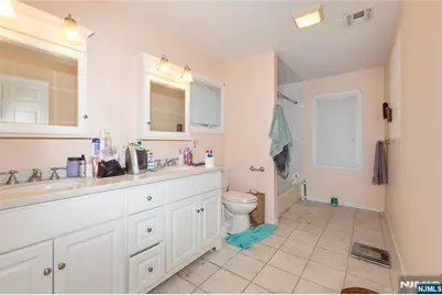 139 Mohawk Trail, Wayne, NJ 07470 - Photo 22