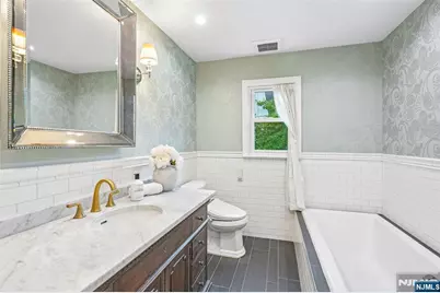 445 Alpine Terrace, Ridgewood, NJ 07450 - Photo 16
