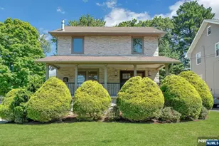 35 Elm St, Tenafly, NJ 07670 - Photo 2
