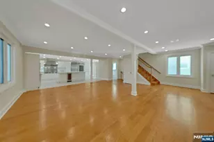 35 Elm St, Tenafly, NJ 07670 - Photo 8