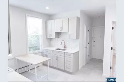 171 Bergen Avenue 2 #2, Kearny, NJ 07032 - Photo 2
