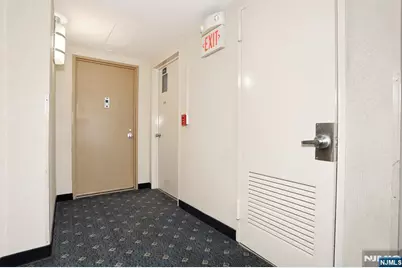 3 Horizon Road 618 #618, Fort Lee, NJ 07024 - Photo 2