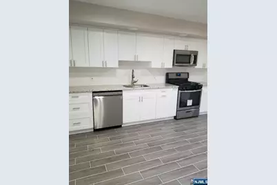 125 E Central Boulevard 1st Floor #1ST FLOOR, Palisades Park, NJ 07650 - Photo 10