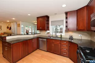 3-21 27th St, Fair Lawn, NJ 07410 - Photo 8