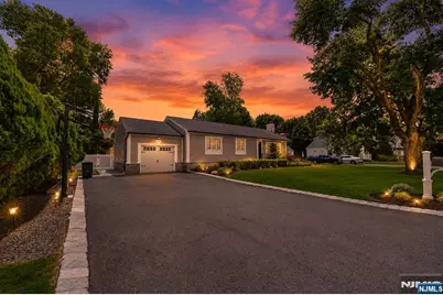 14 Morrow Road, Midland Park, NJ 07432 - Photo 2