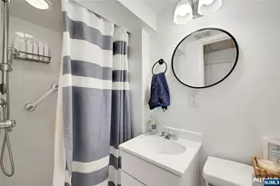 63 Surrey Ln, River Edge, NJ 07661 - Photo 20