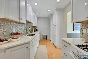 63 Surrey Ln, River Edge, NJ 07661 - Photo 6