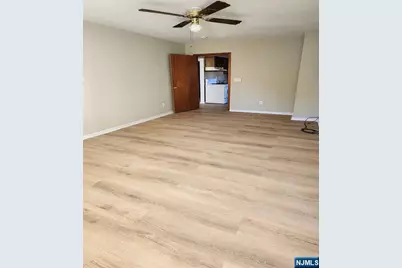 77 Main Avenue, Wallington, NJ 07057 - Photo 4
