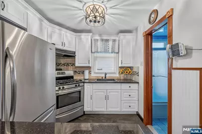 394 Banta Avenue, Garfield, NJ 07026 - Photo 10
