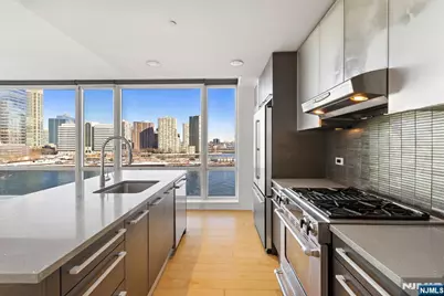 2 2nd Street 801 #801, Jersey City, NJ 07302 - Photo 8