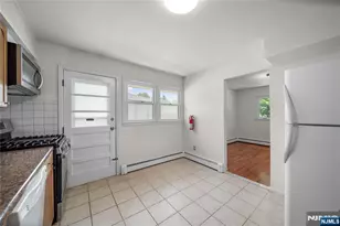 2 Henry St, Englewood Cliffs, NJ 07632 - Photo 10