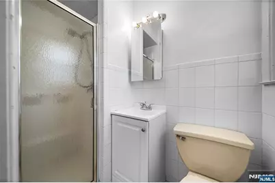 2 Henry Street, Englewood Cliffs, NJ 07632 - Photo 20