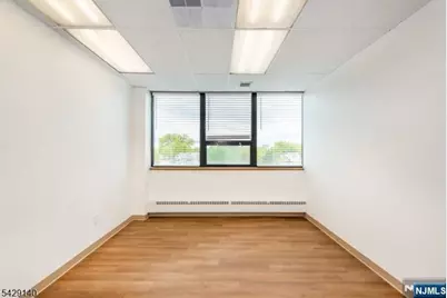 280 Harrison Street 302 #302, East Orange, NJ 07018 - Photo 4