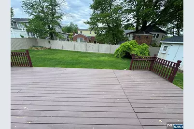 231 Hillside Avenue, Paramus, NJ 07652 - Photo 30