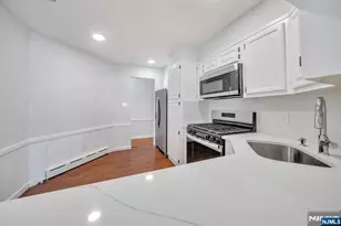 231 Hillside Ave, Paramus, NJ 07652 - Photo 18