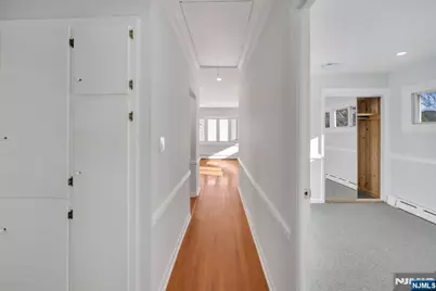 231 Hillside Avenue, Paramus, NJ 07652 - Photo 24