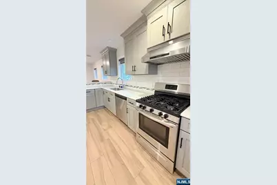211 Main Street, Butler, NJ 07405 - Photo 2