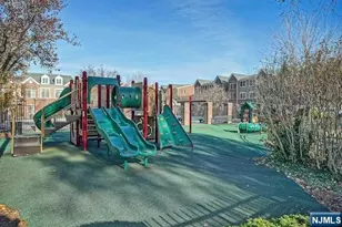 172 Price Ct 172X, West New York, NJ 07093 - Photo 24