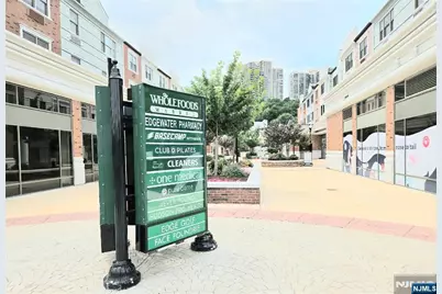 66-68 Edgewater Place A2 #A2, Edgewater, NJ 07020 - Photo 20
