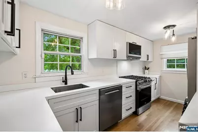 24 Iris Road, Summit, NJ 07901 - Photo 16