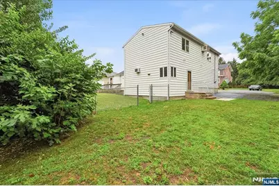 5 Lexington Avenue, Wallington, NJ 07057 - Photo 40