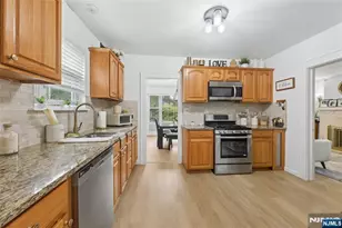 306 Passaic Ave, Hasbrouck Heights, NJ 07604 - Photo 12