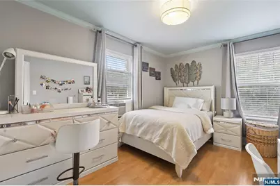 306 Passaic Avenue, Hasbrouck Heights, NJ 07604 - Photo 20
