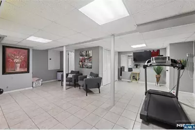 306 Passaic Avenue, Hasbrouck Heights, NJ 07604 - Photo 36