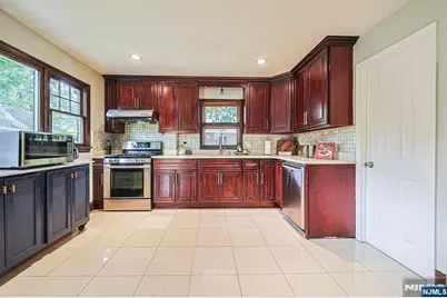 209 Harding Road, Glen Rock, NJ 07452 - Photo 12
