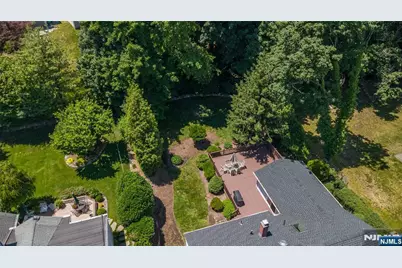 23 Carlton Avenue, Ho Ho Kus, NJ 07423 - Photo 34
