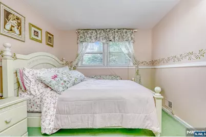 37 Cedar Drive, Rochelle Park Township, NJ 07662 - Photo 8