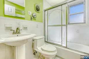 37 Cedar Dr, Rochelle Park Township, NJ 07662 - Photo 6