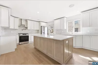 119 Cedar Street C0119 #C0119, Cliffside Park, NJ 07010 - Photo 2
