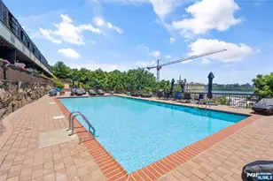 300 Gorge Road 2, Cliffside Park, NJ 07010 - Photo 36