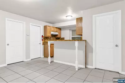 285 6th Street, Newark, NJ 07103 - Photo 34