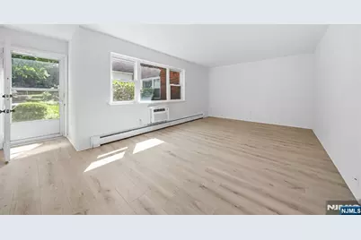 125 Regency Park 125 #125, Ramsey, NJ 07446 - Photo 6