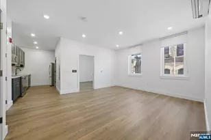 21 Lincoln 101, Newark, NJ 07102 - Photo 4