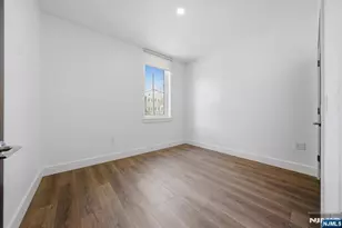 21 Lincoln 101, Newark, NJ 07102 - Photo 16