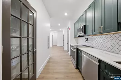 21 Lincoln 101 #101, Newark, NJ 07102 - Photo 12