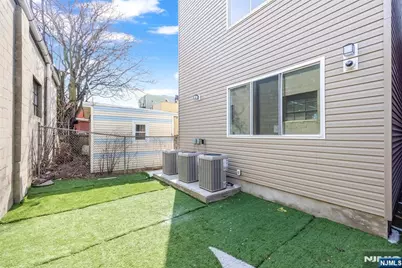 418 11th Street Floor 2 #Floor 2, Union City, NJ 07087 - Photo 20