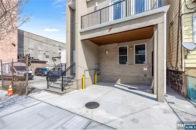 418 11th Street Floor 2 #Floor 2, Union City, NJ 07087 - Photo 18