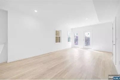 418 11th Street Floor 2 #Floor 2, Union City, NJ 07087 - Photo 2