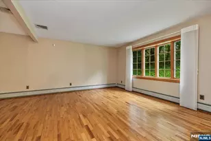 72 Smokey Ridge Rd, Ringwood, NJ 07456 - Photo 4