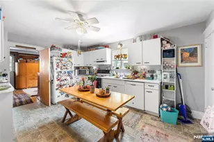 72 Minerva Ave, Hawthorne, NJ 07506 - Photo 8