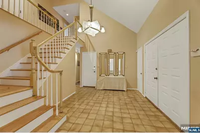 42-09 Cosgrove Court, Fair Lawn, NJ 07410 - Photo 4