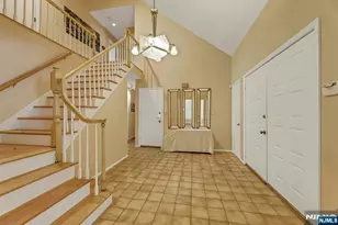 42-09 Cosgrove Ct, Fair Lawn, NJ 07410 - Photo 4